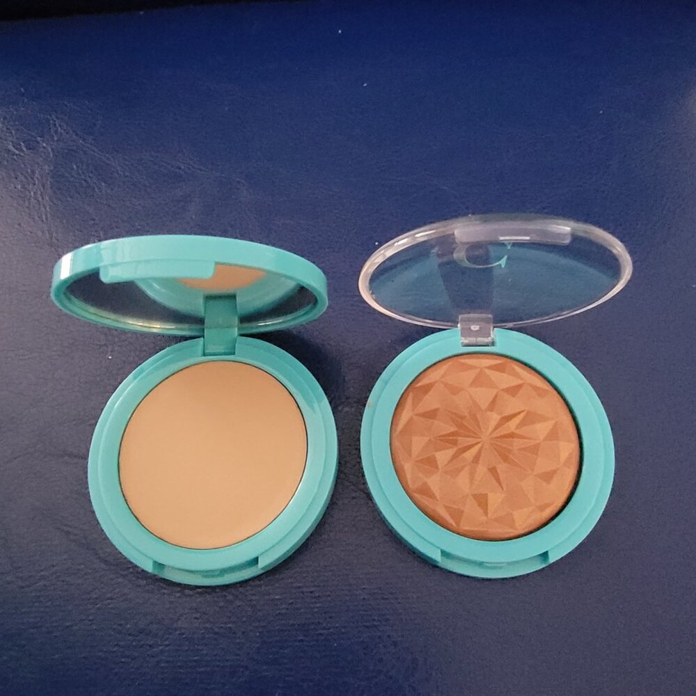 Carmindy & Co makeup Bronzer Aloha and Bright Eyes Concealer Medium